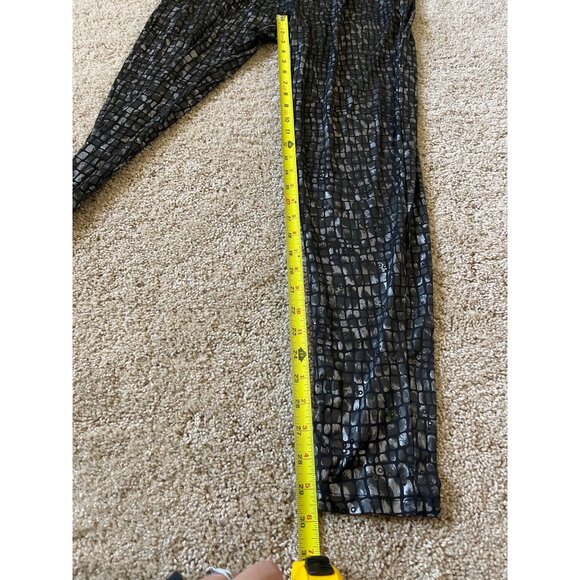 Torrid Leggings Size 1 Women's Black Shiny Sequin Animal Print Pull On Leggings - Picture 4 of 10